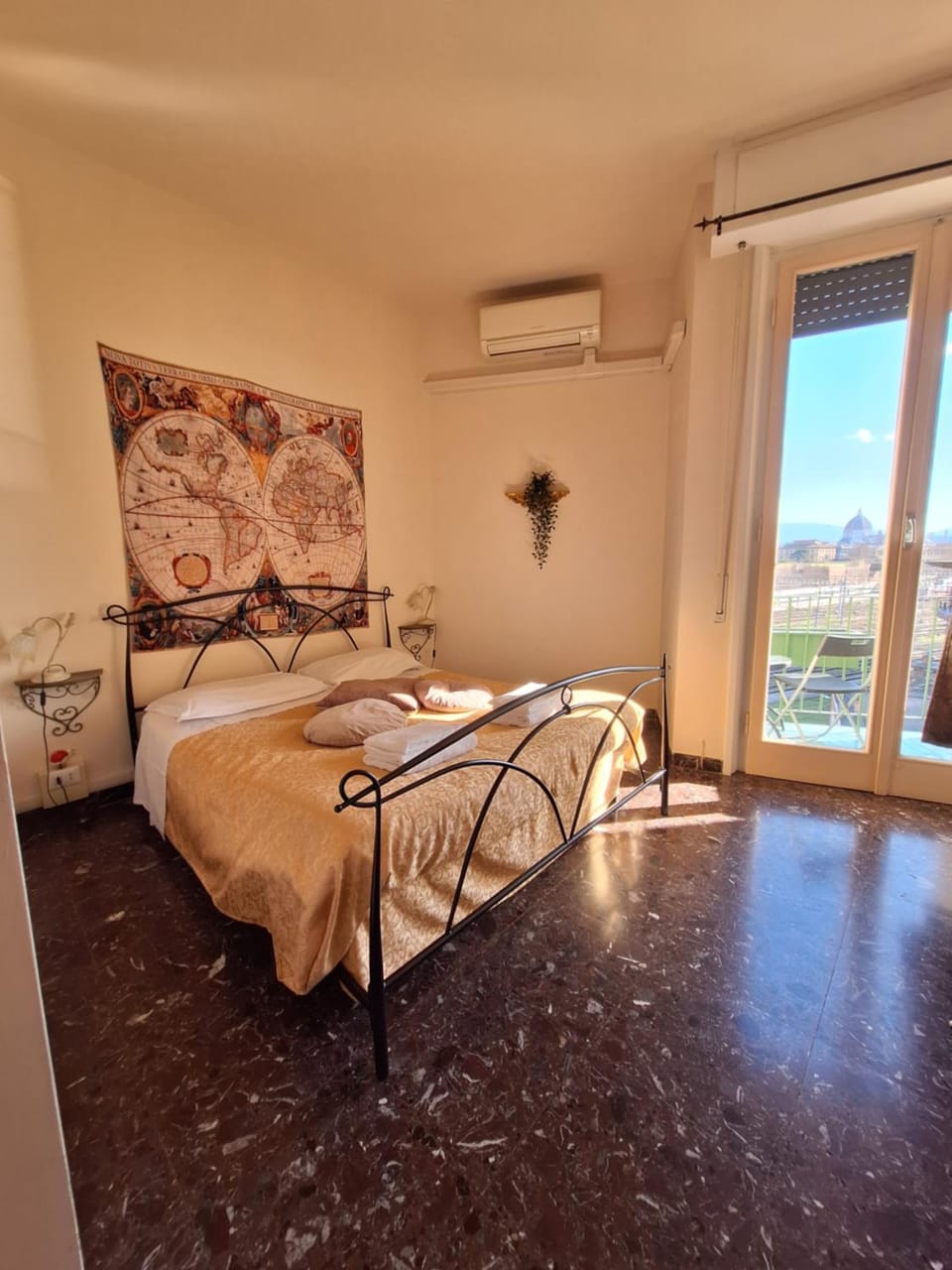 Bed, Photo of the whole room, Bedroom, air conditioner