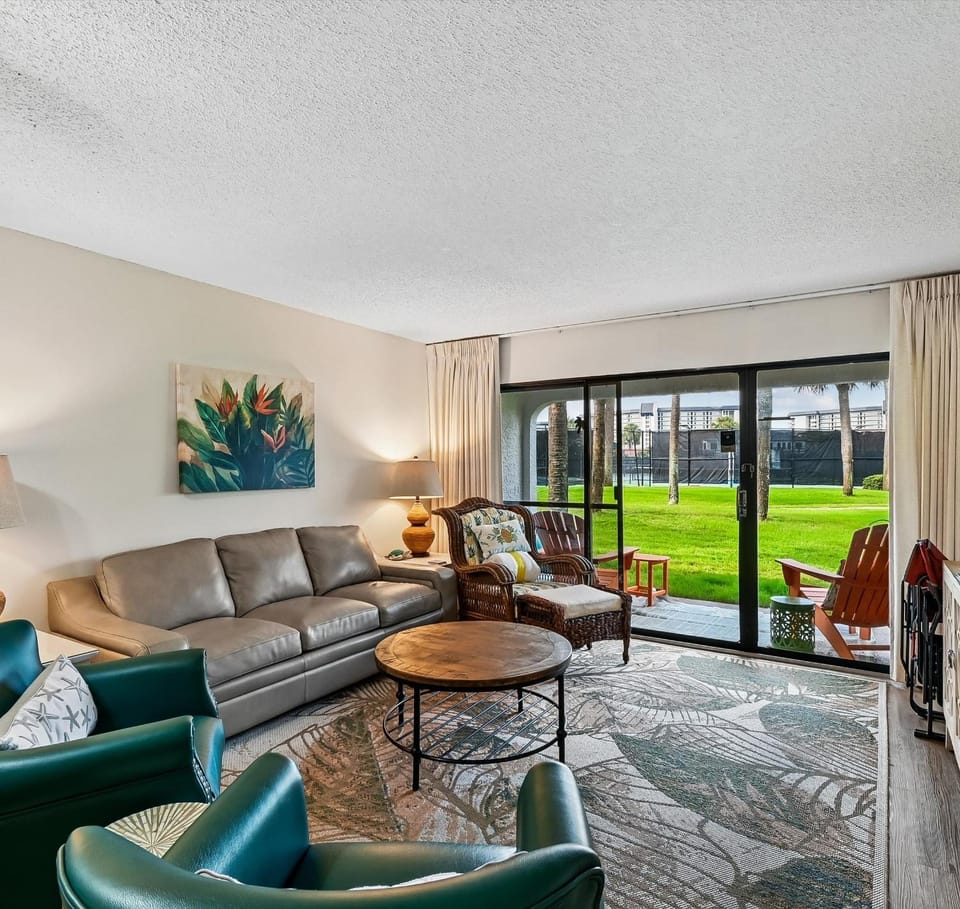 Patio, Balcony/Terrace, Living room, Seating area, Garden view, Inner courtyard view, furniture