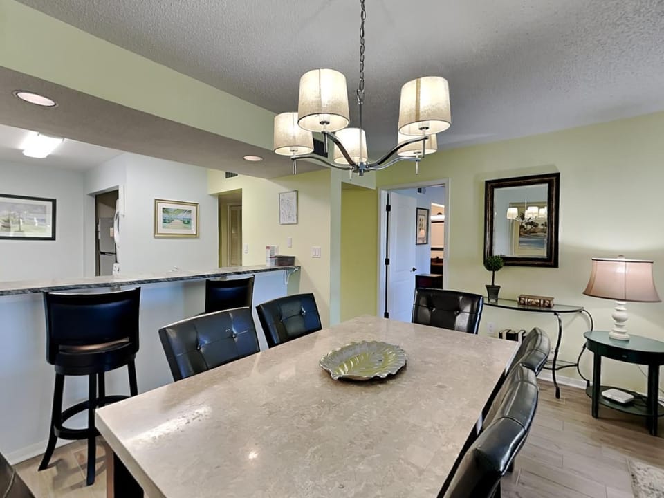 Kitchen or kitchenette, Dining area, furniture