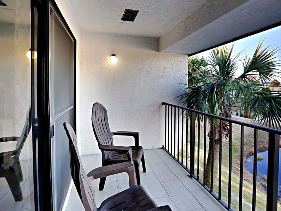 Balcony/Terrace, Seating area, Garden view