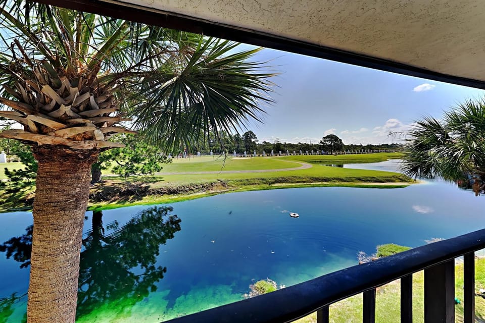 Golfcourse, Balcony/Terrace, Lake view, Sea view