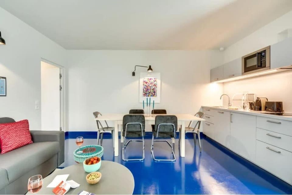 Modern & colourful 3BD for 9 guests in Le Marais! Apartment in Paris