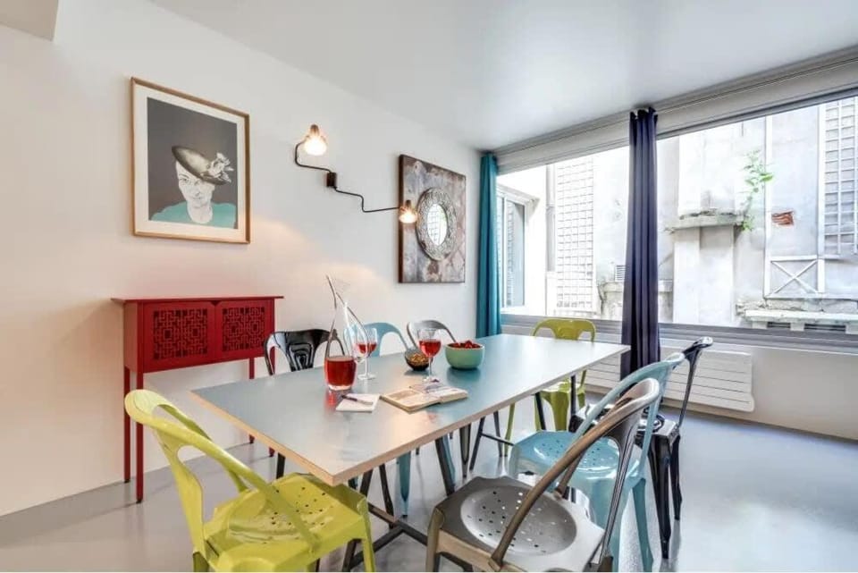 Modern and huge 3BD for 10 guests in Le Marais! Apartment in Paris