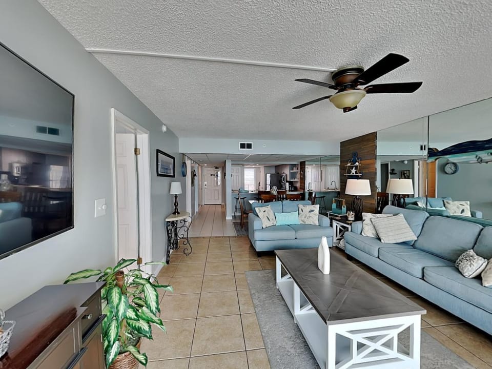 TV and multimedia, Living room, Seating area, furniture