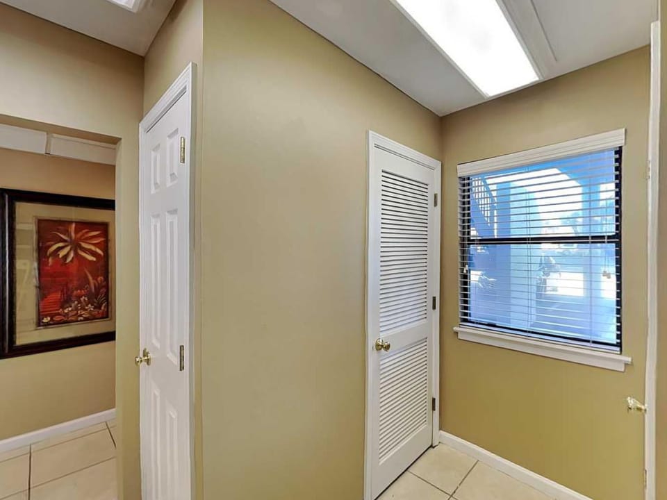 storage, wardrobe