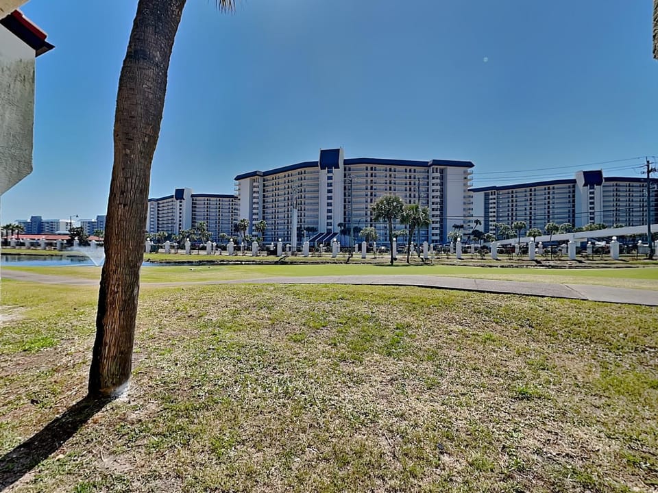 Property building, Neighbourhood, Natural landscape, Beach, City view