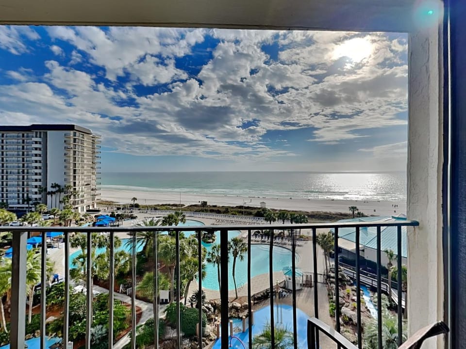View (from property/room), Balcony/Terrace, Beach, Pool view, Sea view, Swimming pool