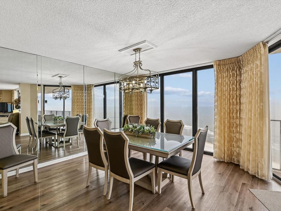 Seating area, Dining area, Sea view, furniture