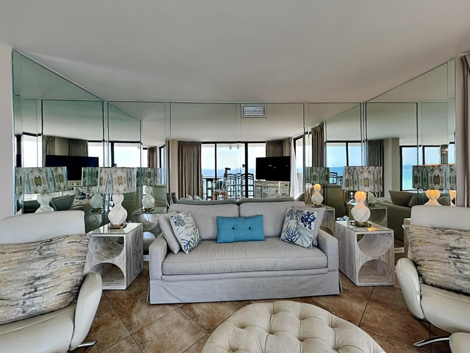 TV and multimedia, View (from property/room), Living room, Seating area, Sea view, furniture