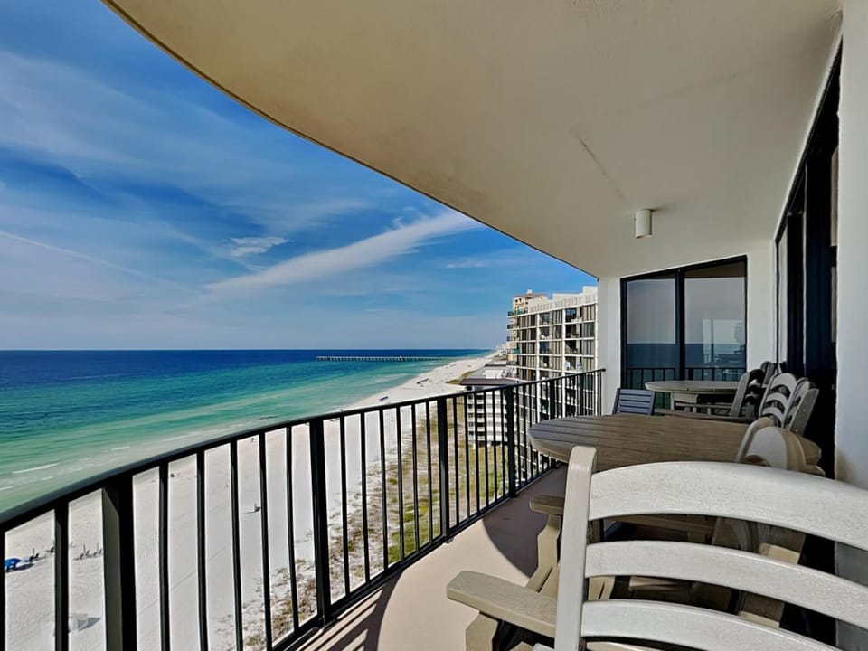 Balcony/Terrace, Seating area, Beach, Sea view