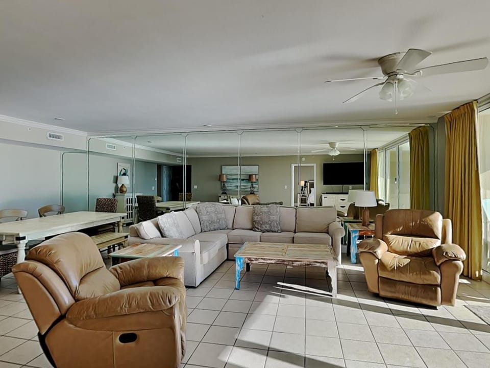 TV and multimedia, Living room, Seating area, furniture