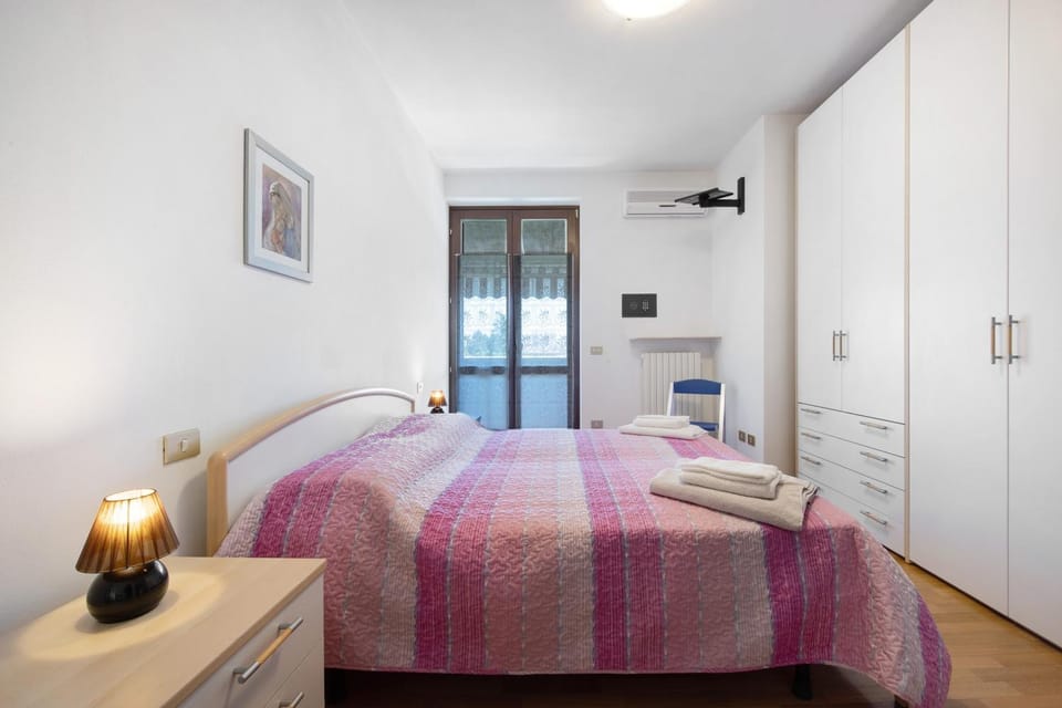 Property building, Living room, Bedroom