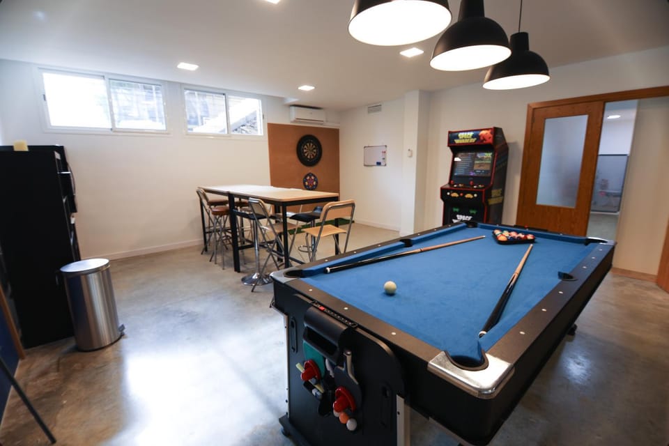 Billiard, Game Room, Living room