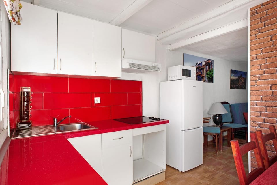 Kitchen or kitchenette, Living room