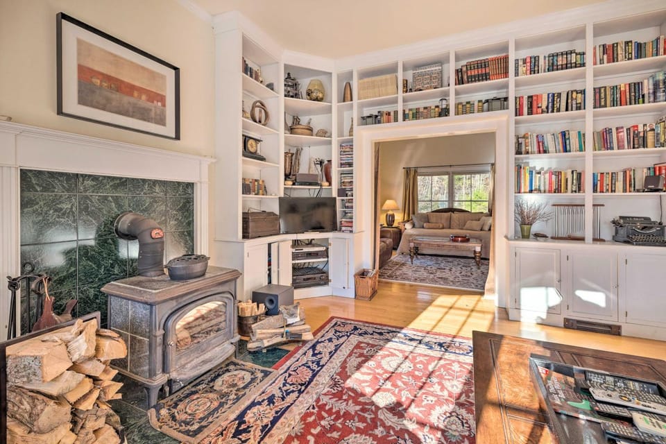 Private Home w/ Hot Tub Near Jay Peak Slopes House in Orleans