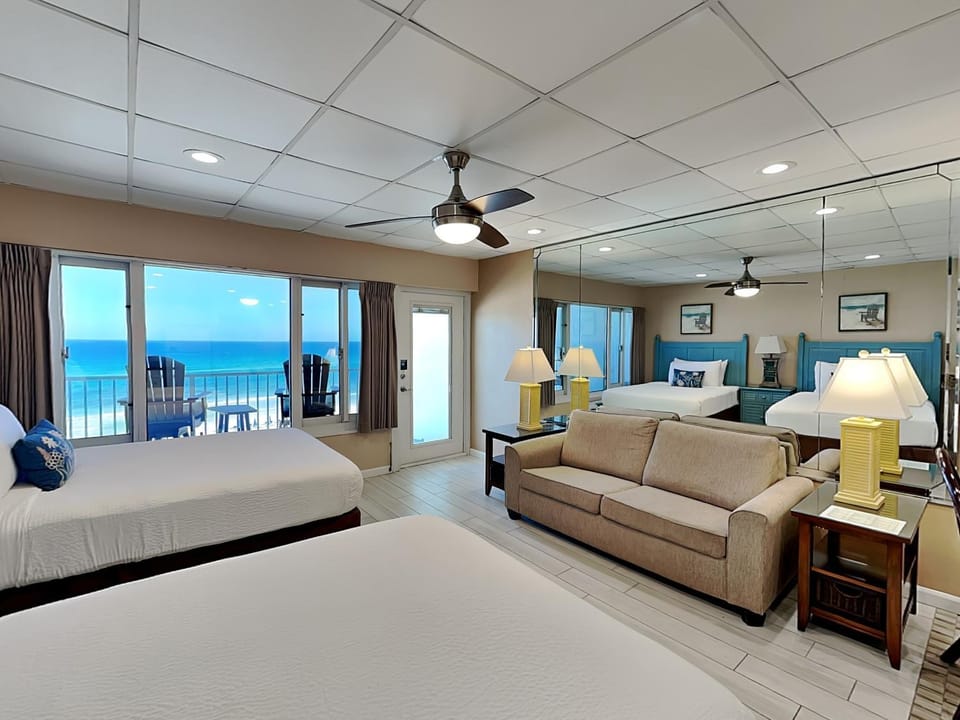 Bed, Balcony/Terrace, Living room, Seating area, Bedroom, Sea view, furniture