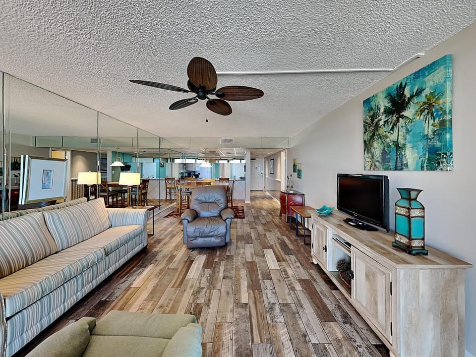 TV and multimedia, Living room, Seating area, furniture