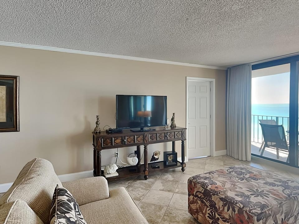 TV and multimedia, Balcony/Terrace, Living room, Seating area, Sea view