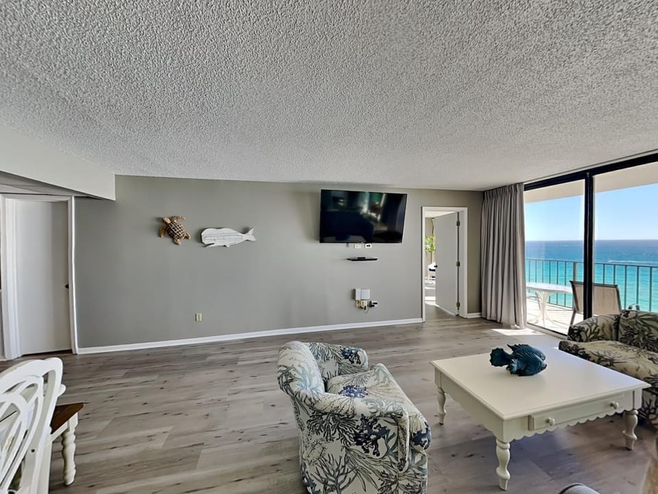 TV and multimedia, Balcony/Terrace, Living room, Sea view, furniture