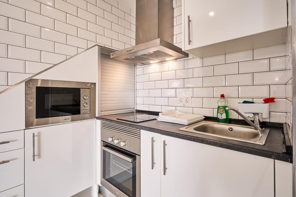 Kitchen or kitchenette, minibar, pet friendly, stove