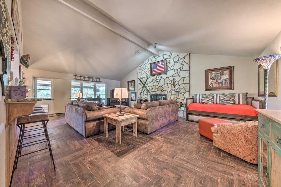 Ruidoso Getaway w/ Deck, Golf Course Views! House in Ruidoso