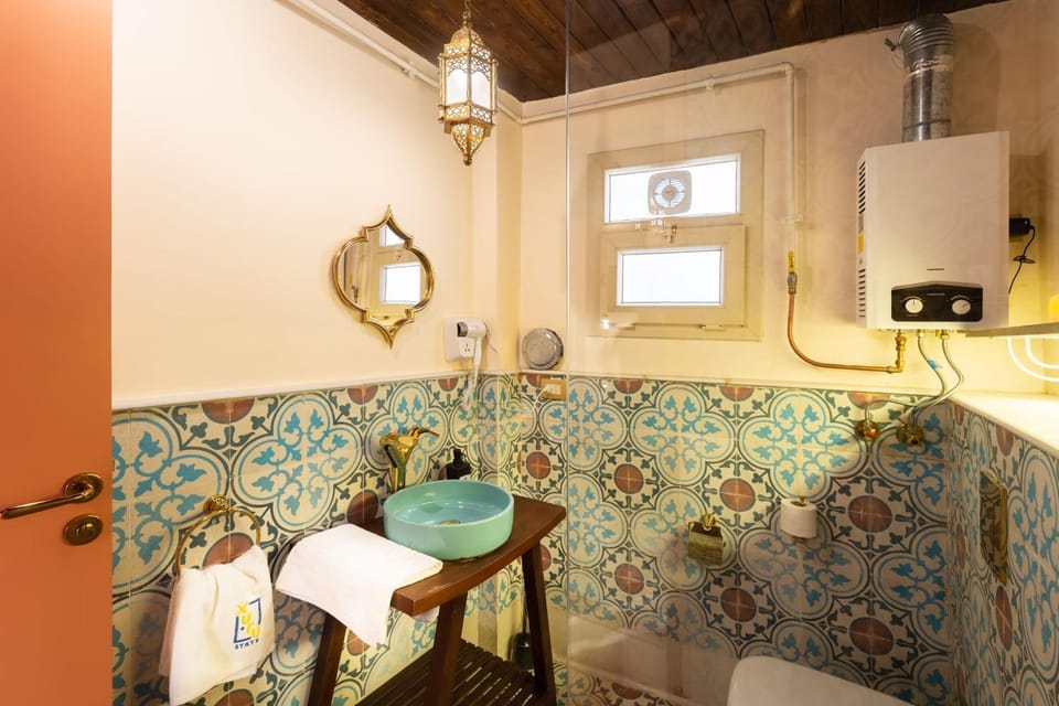 Shower, Bathroom