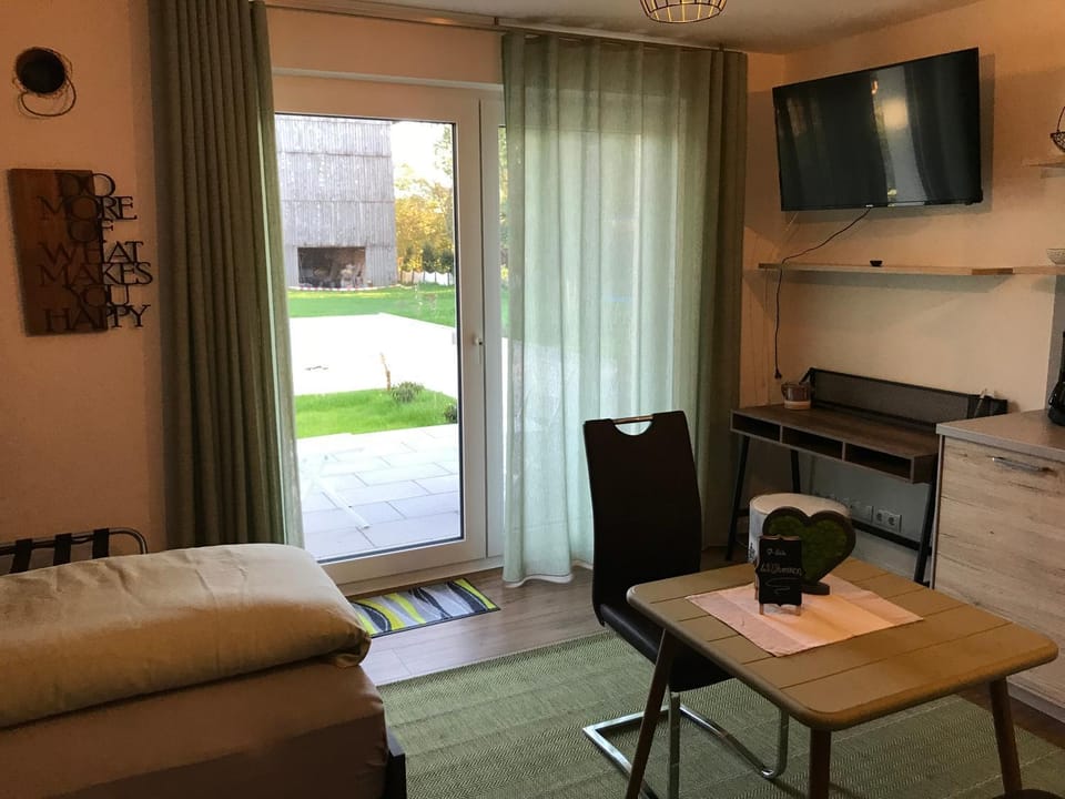 Willy´s Ferienzimmer im Tabakdorf Hatzenbühl Apartment in Rhineland-Palatinate