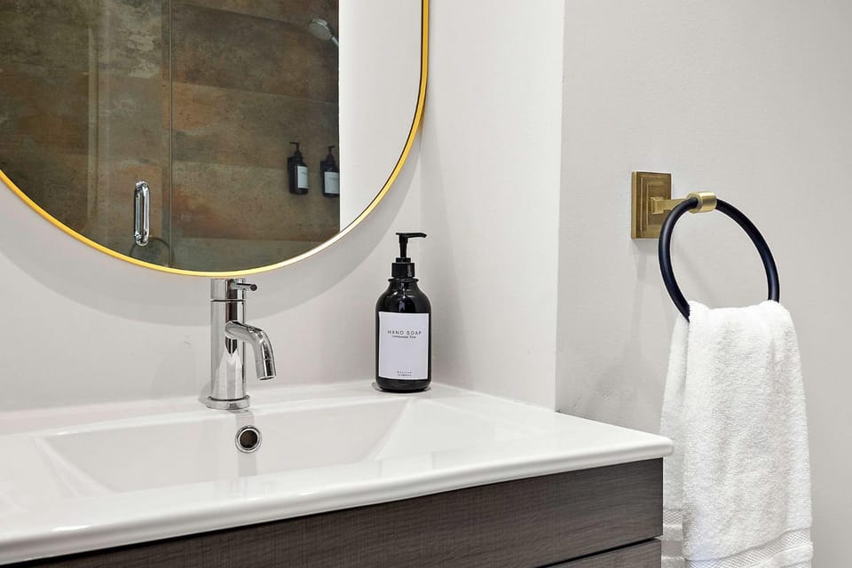 The Nomad Saint Jacques Apartment in Montreal