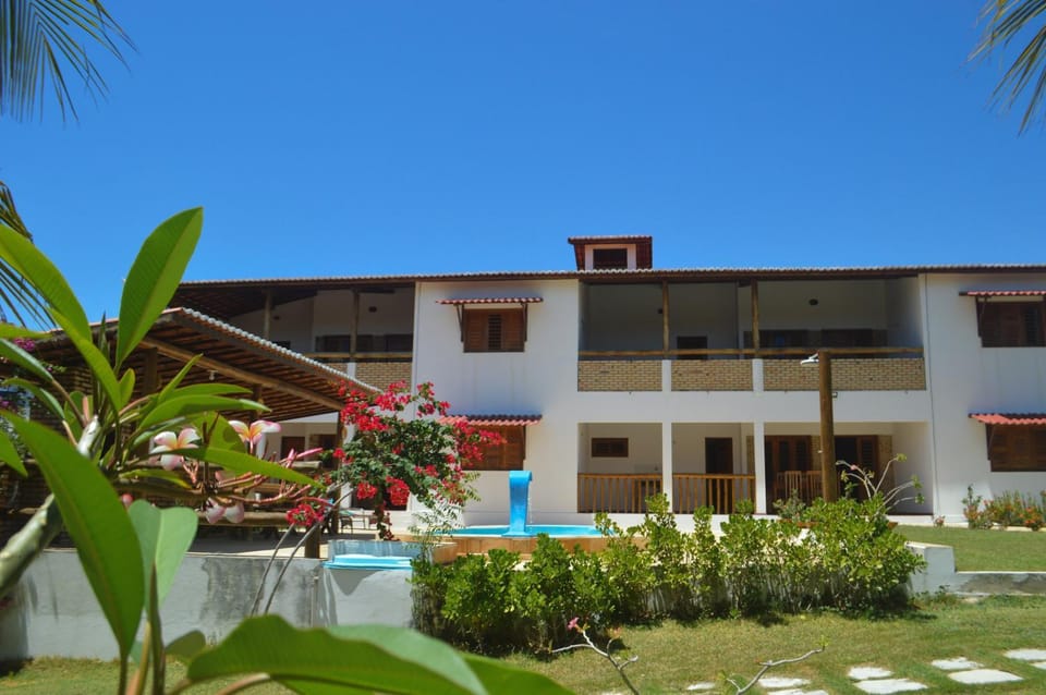 Property building, Day, Garden, Garden view, Pool view, Swimming pool