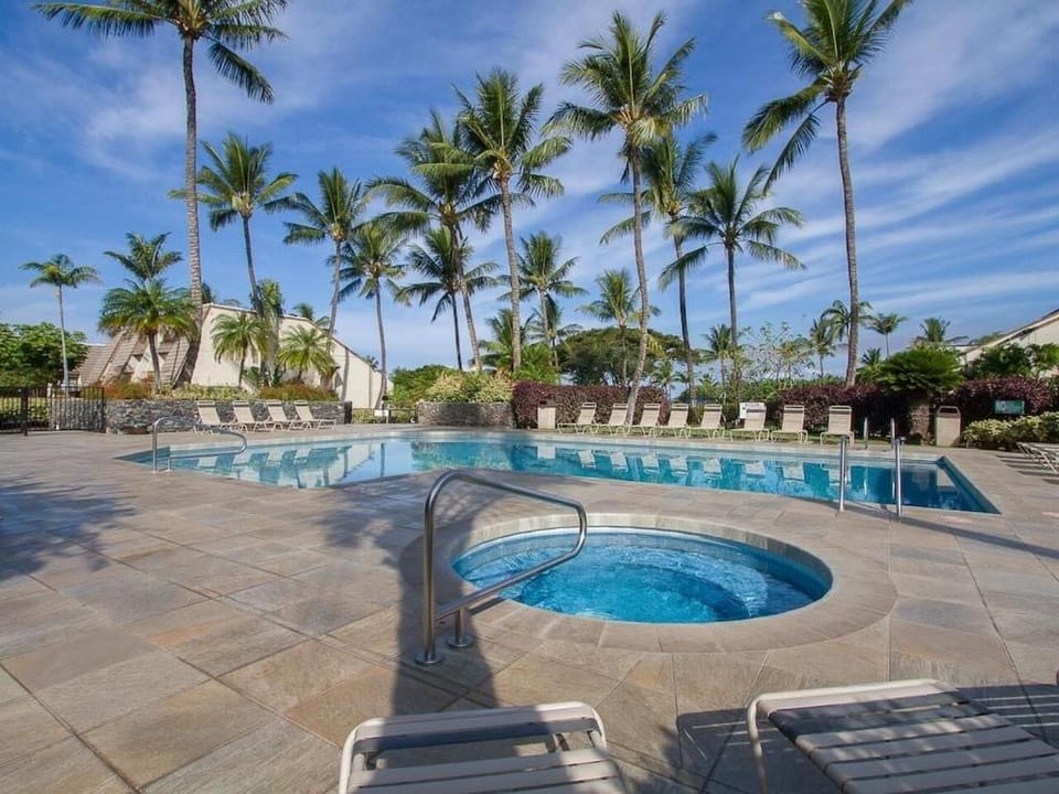 Hot Tub, Swimming pool