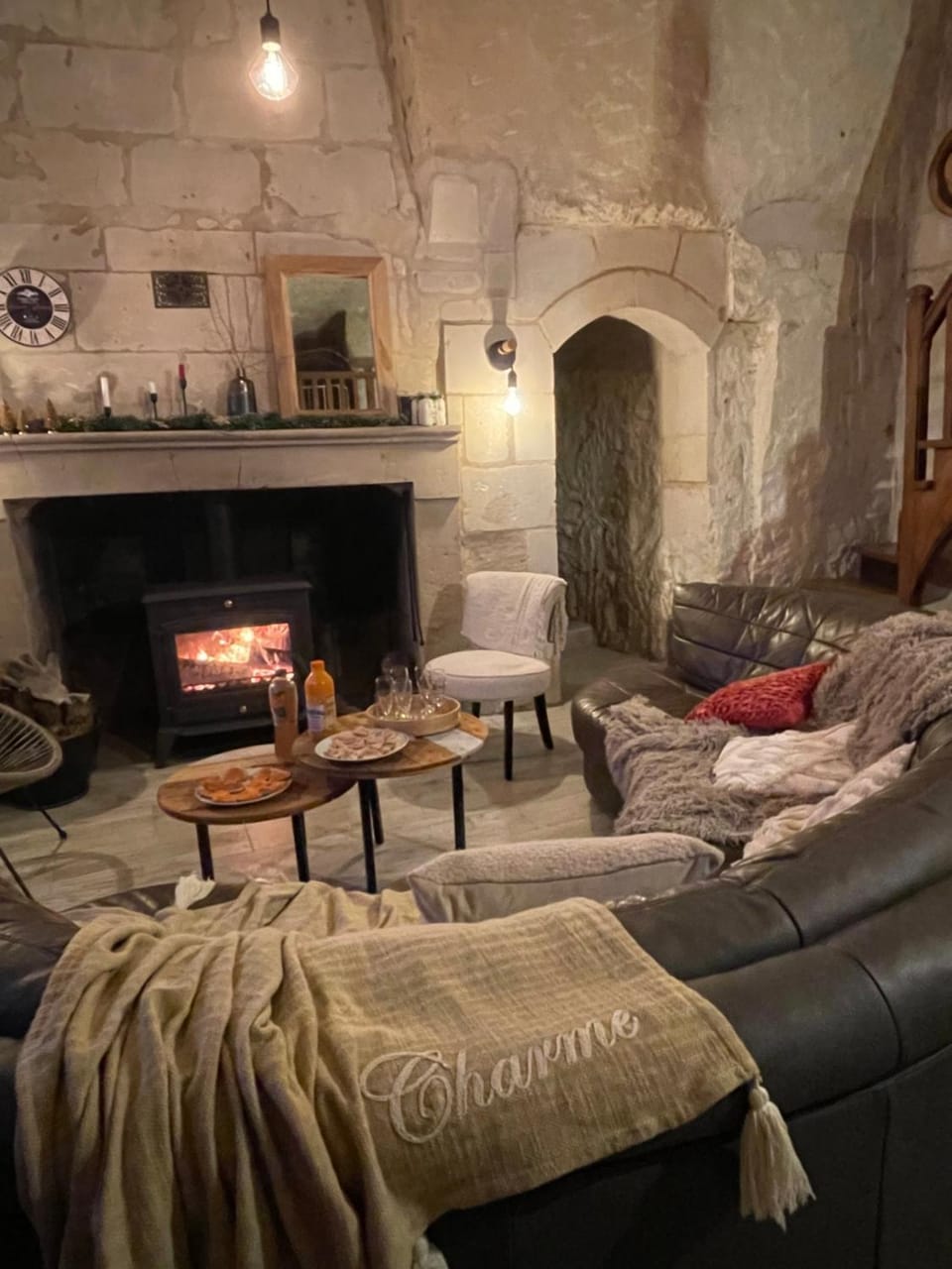 Gite des Perreyeurs - maison troglodyte avec vue sur Loire House in Pays de la Loire