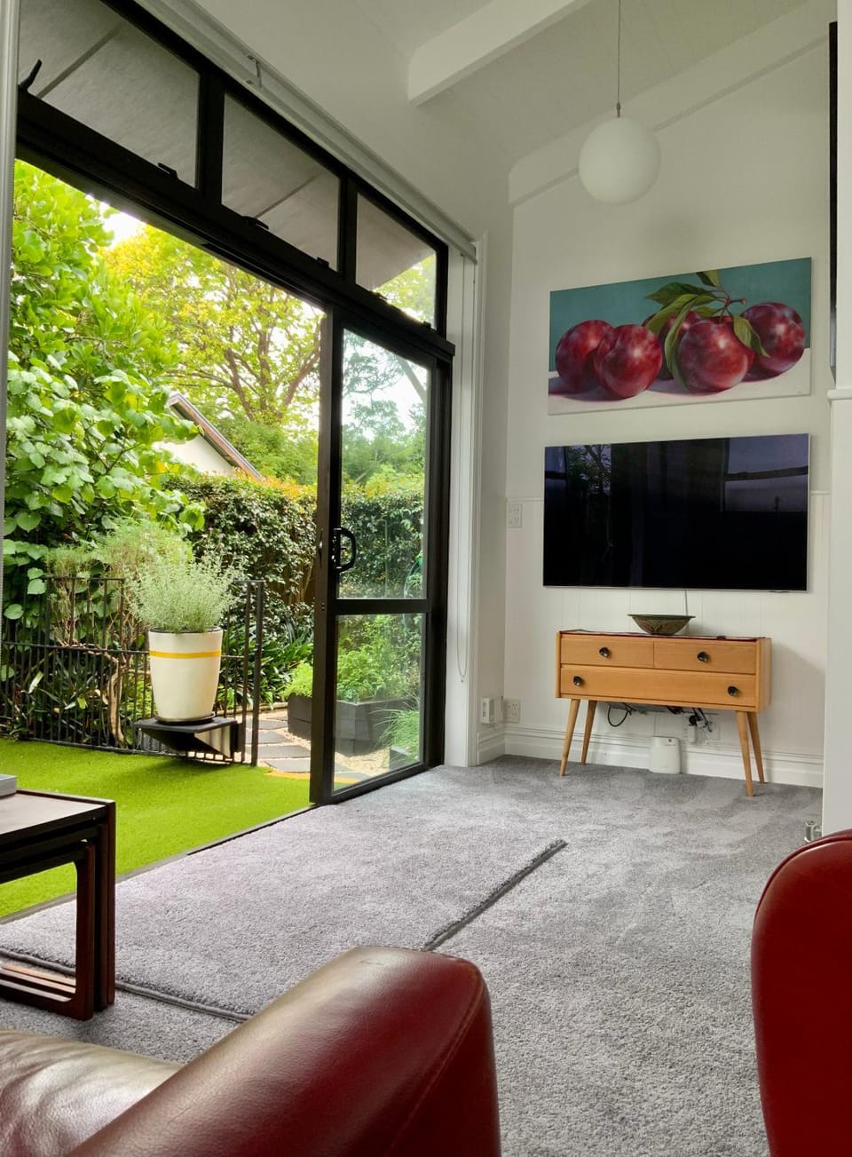 Garden, TV and multimedia, Living room