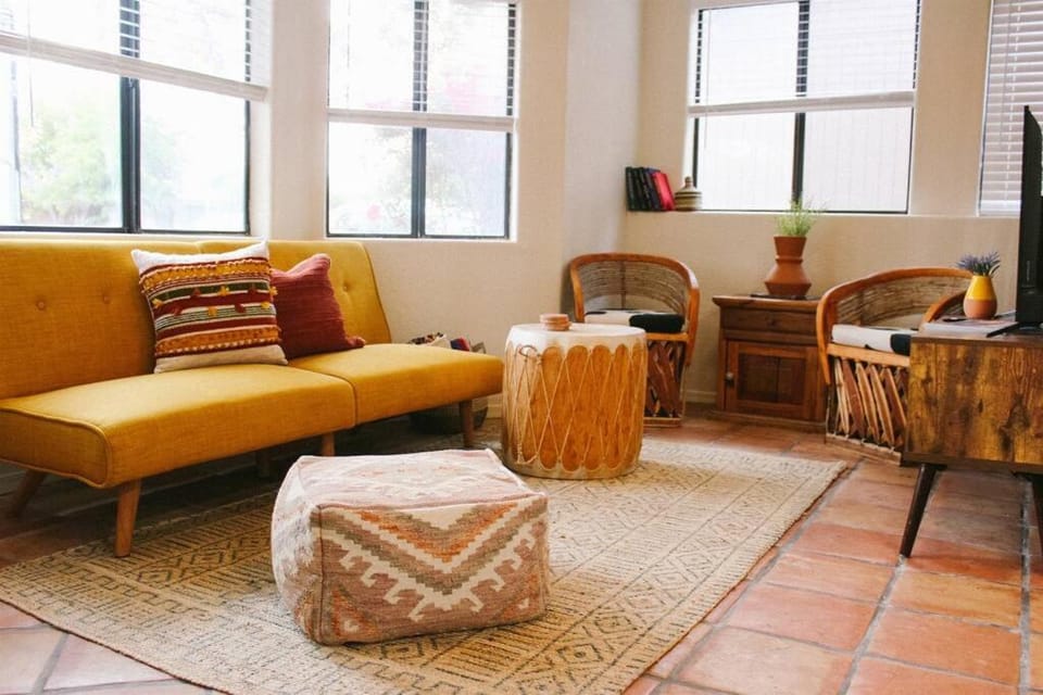Charming Southwest Studio Blocks to Dntwn Tempe (A) Apartment in Tempe
