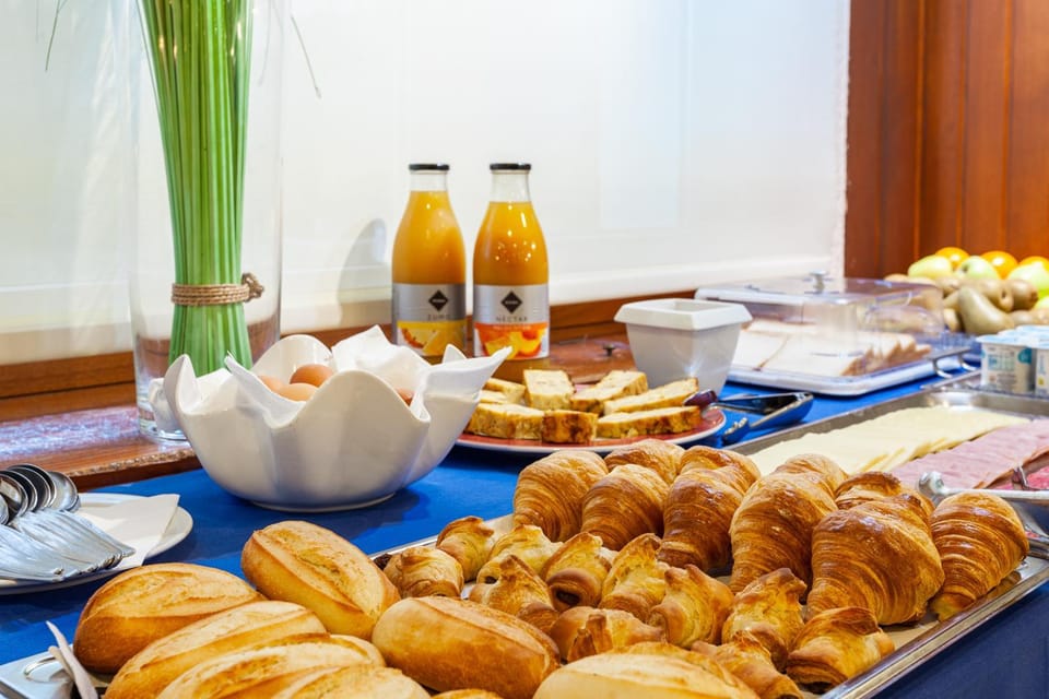 Buffet breakfast