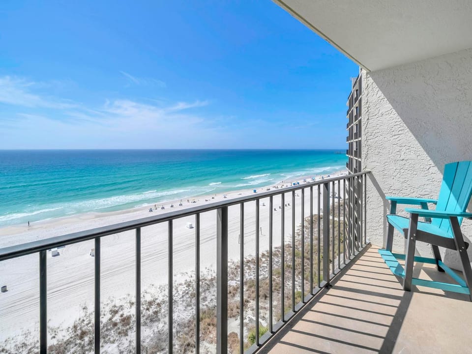 Balcony/Terrace, Seating area, Beach, Sea view