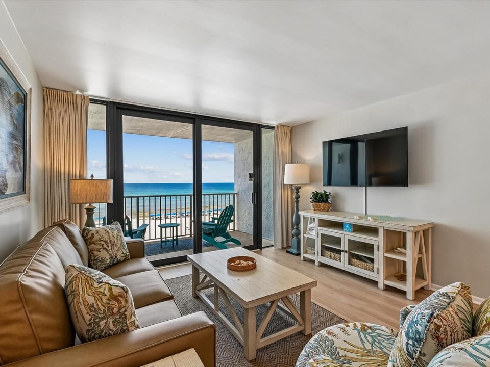 TV and multimedia, Balcony/Terrace, Living room, Seating area, Beach, Sea view