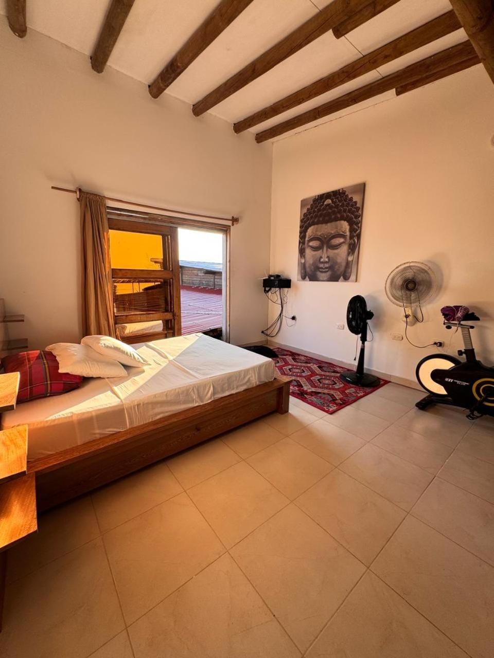 Bed, Photo of the whole room