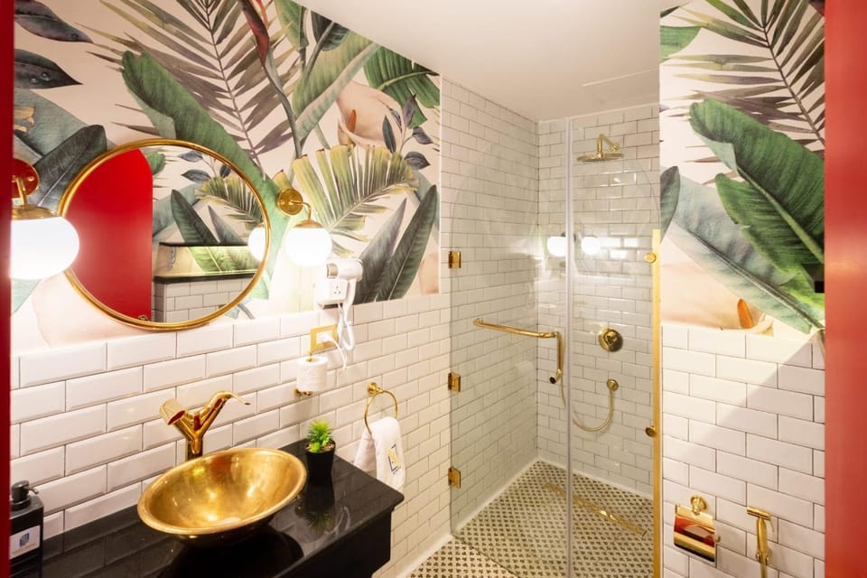 Shower, Bathroom