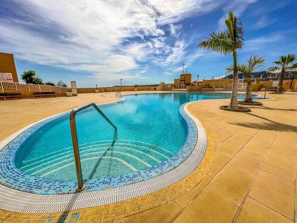 Natural landscape, Pool view, Swimming pool, Swimming pool, sunbed