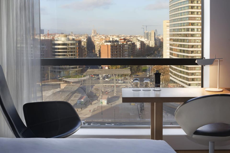 View (from property/room), City view, Street view
