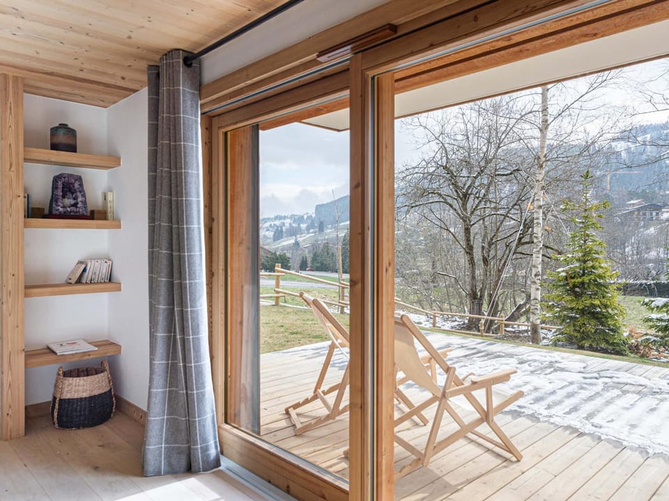 Appartement neuf spacieux à Megève avec jardin privatif - FR-1-569-60 Apartment in Combloux