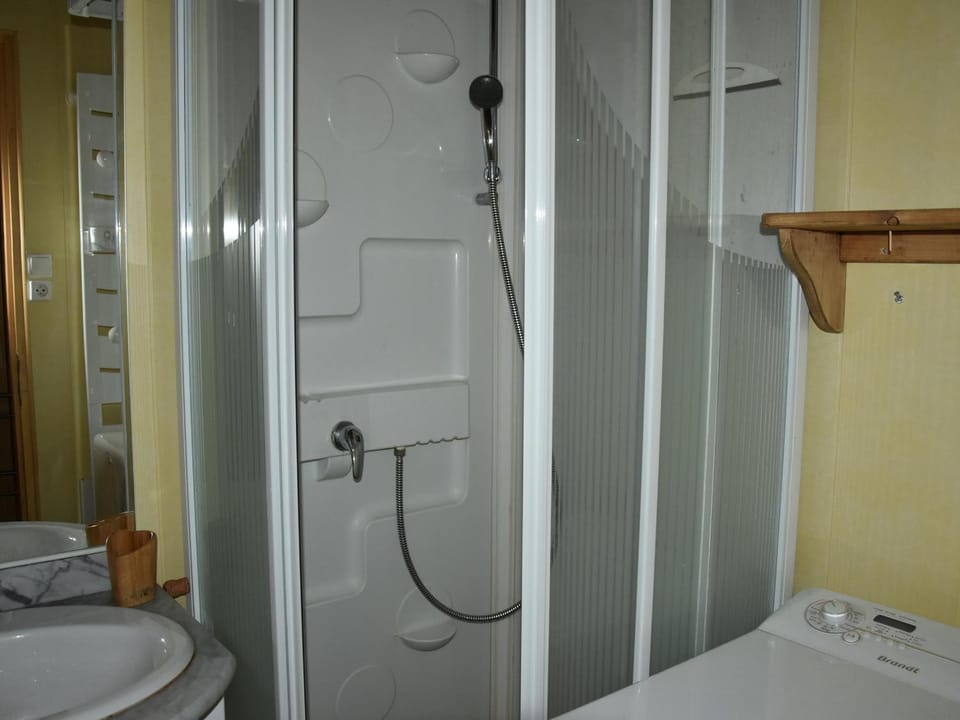 Appartement 3P avec parking, proche commerces et pistes, Pralognan-la-Vanoise - FR-1-464-212 Apartment in Pralognan-la-Vanoise