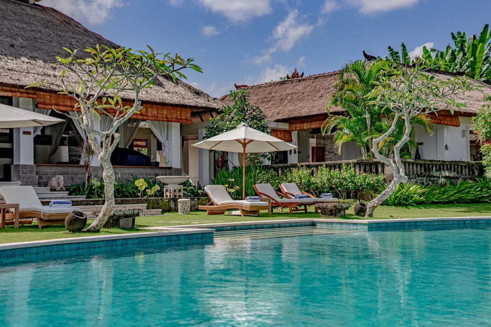Property building, Pool view, Swimming pool