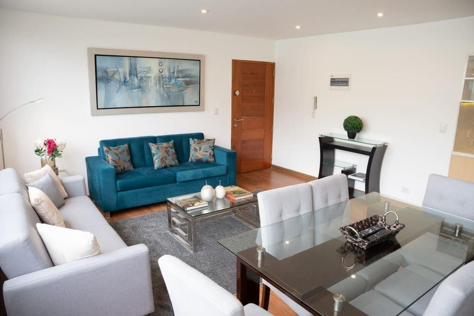 Communal lounge/ TV room, Living room