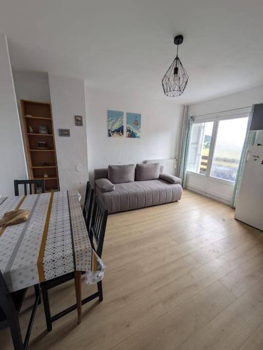 Spacieux appartement T2 & cabine Cabin in Catalonia