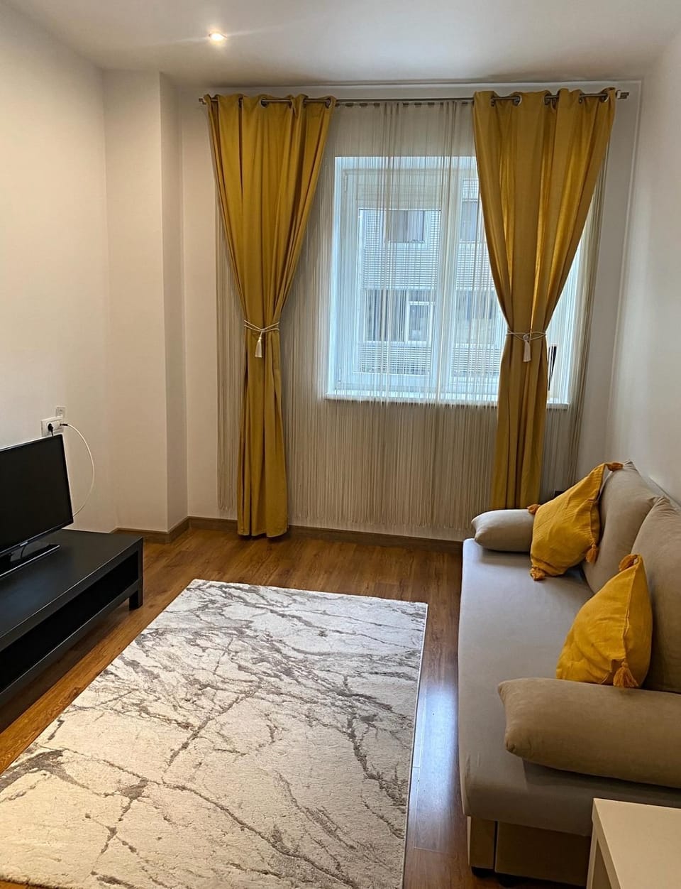 DMT Apartament regim hotelier Rin Apartment in Bucharest