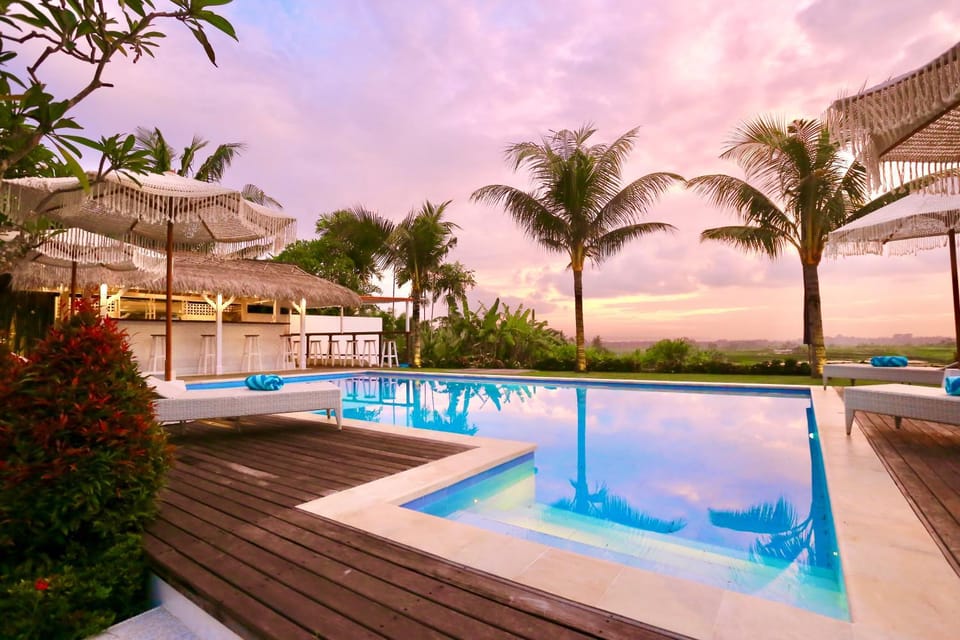 37 Sunset Village Bali Bed and Breakfast in Kediri