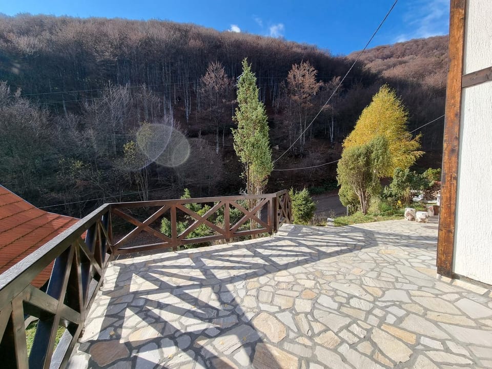 Day, Natural landscape, Balcony/Terrace, Mountain view