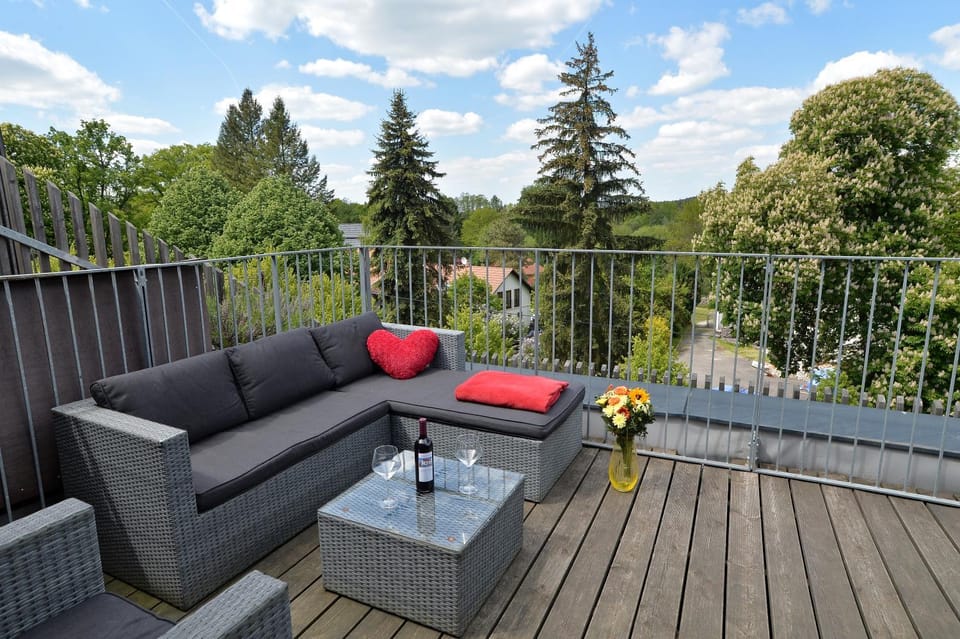 Natural landscape, View (from property/room), Balcony/Terrace, Seating area