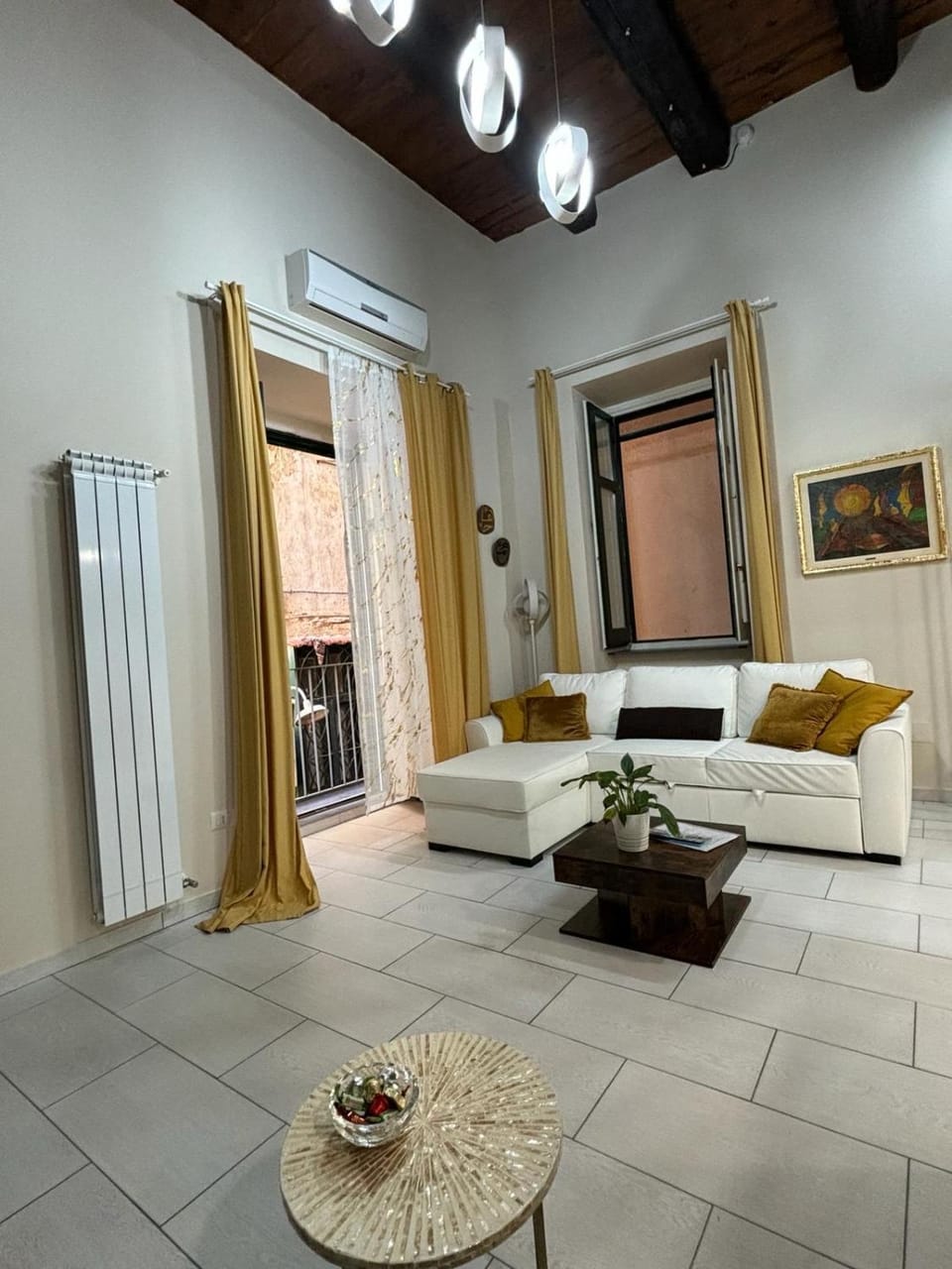 Living room, air conditioner